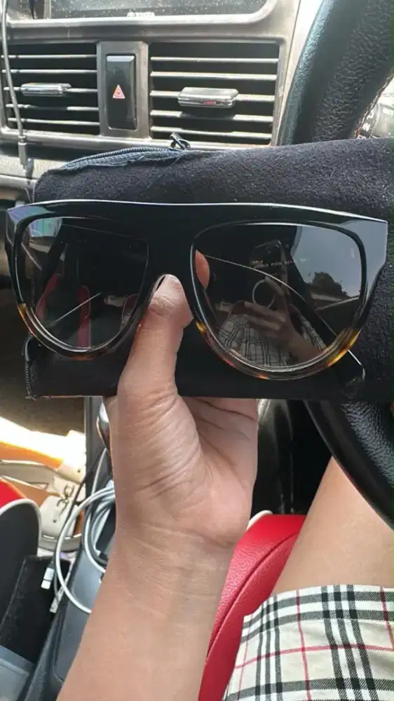 Kacamata celine preloved