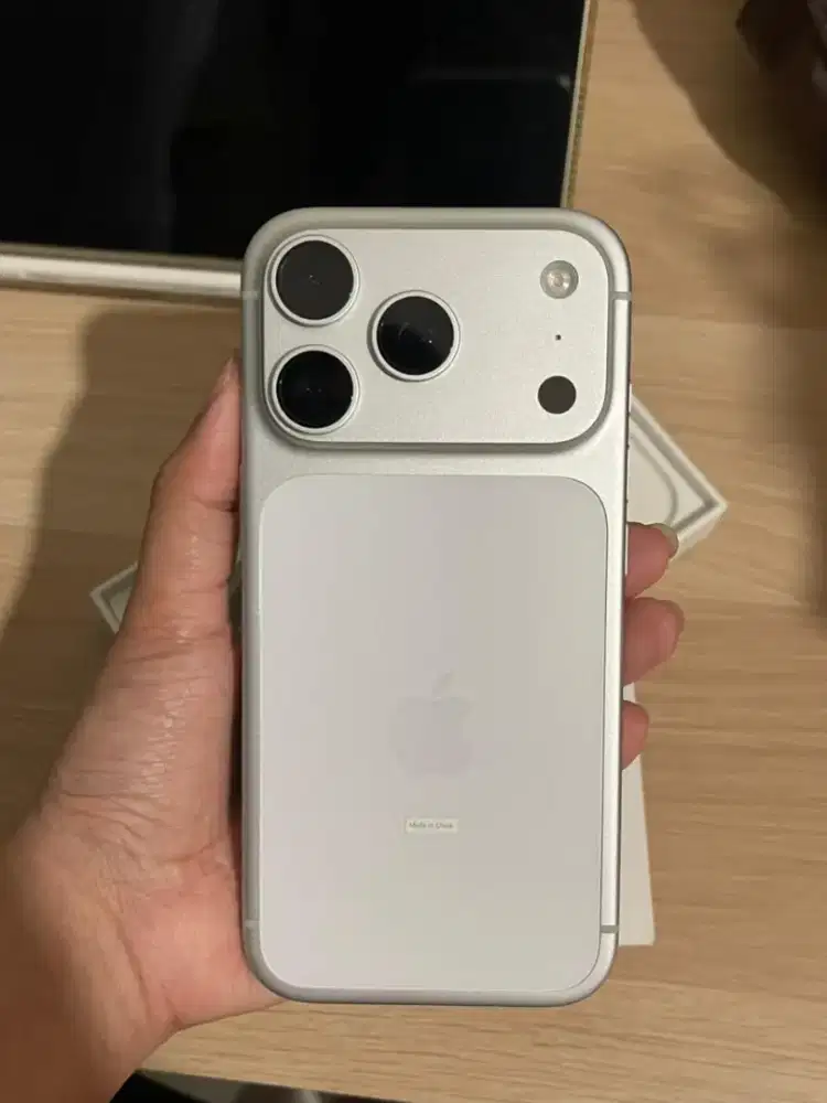 Iphone 17 pro 256 ibox fullset