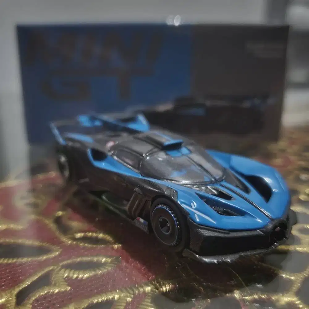 Mini GT 1063 Bugatti Bolide 1/64 (Presentation, Blue, Black, Biru)