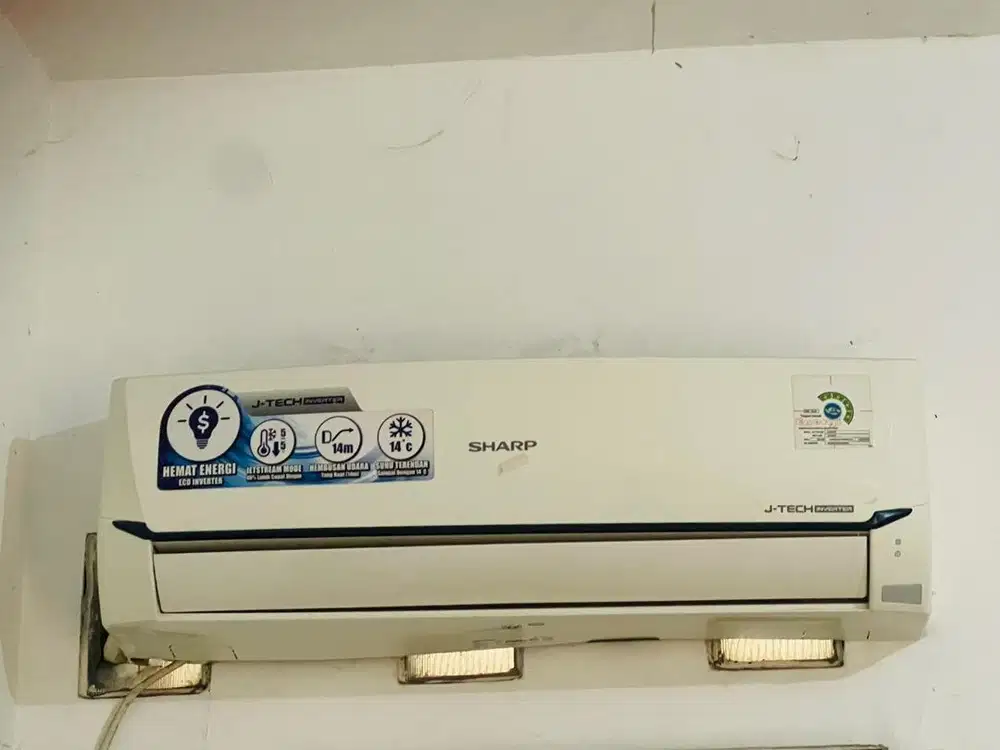 AC Sharp Inverter 1/2 PK