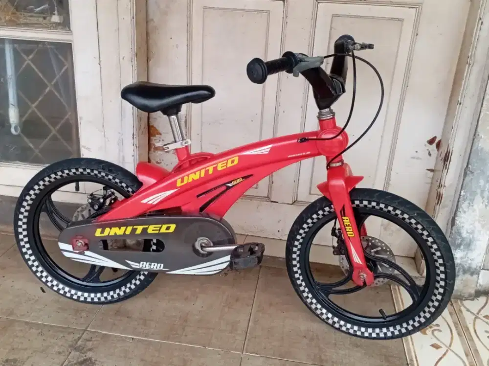 sepeda BMX united ukuran 16 Aloy alumunium