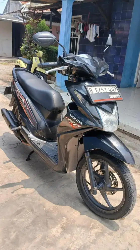 Jual-tt Honda beat F1 pajak hidup B-tangsel surat Lengkap