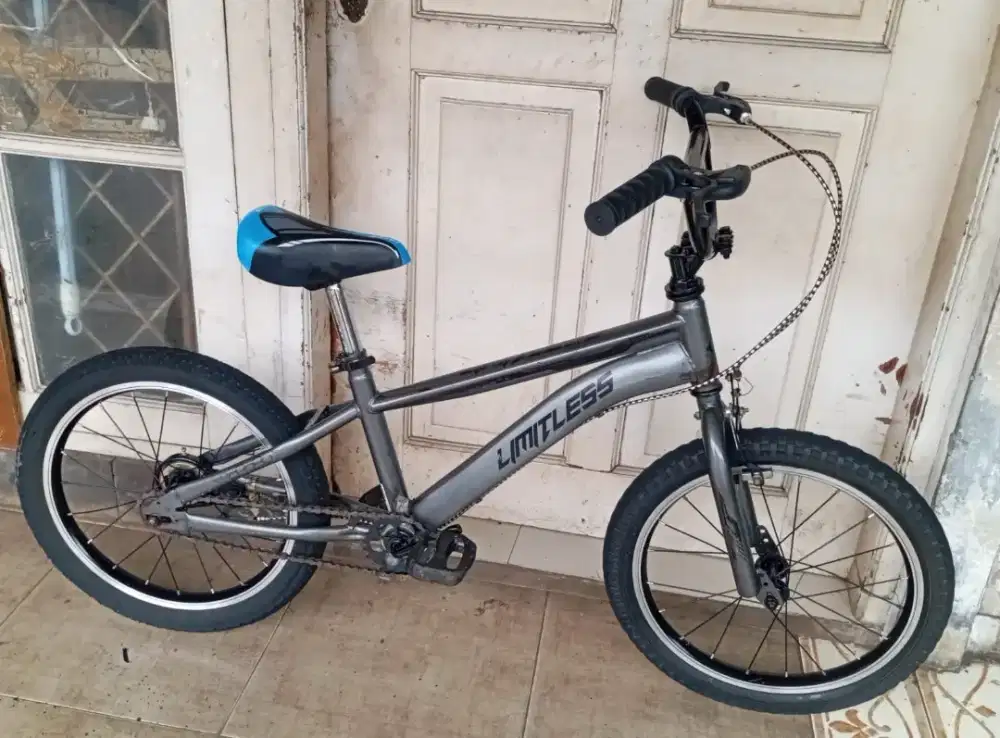 sepeda BMX ukuran 18 kondisi normal