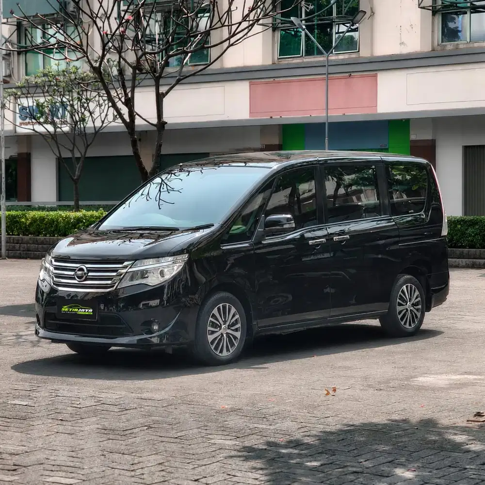 Nissan Serena X 2000cc matic 2017