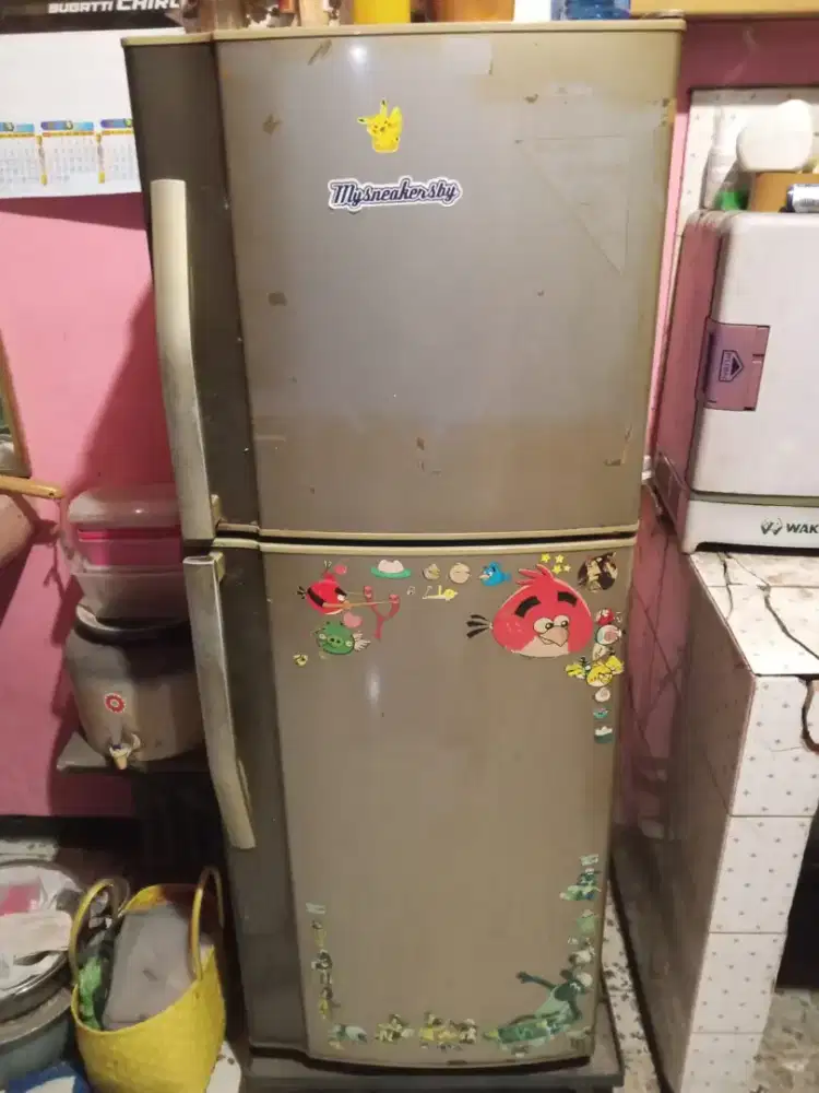 Kulkas Sharp 2 pintu