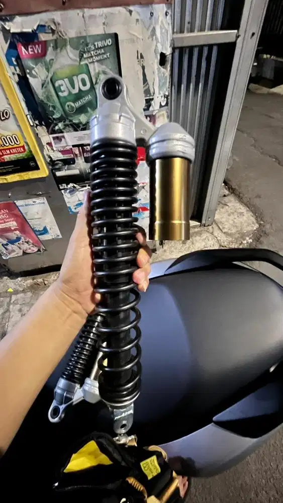 Shock Belakang ADV