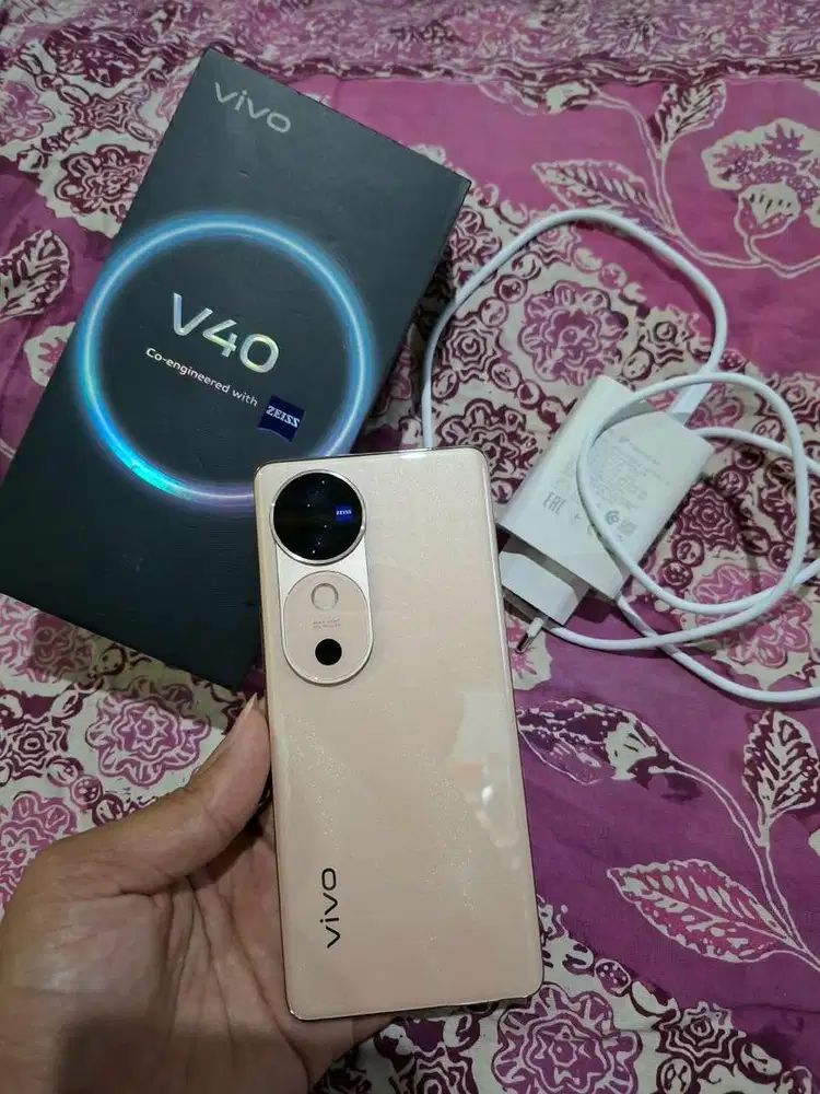 Vivo V40 5G ram 8/256 fullset mulus