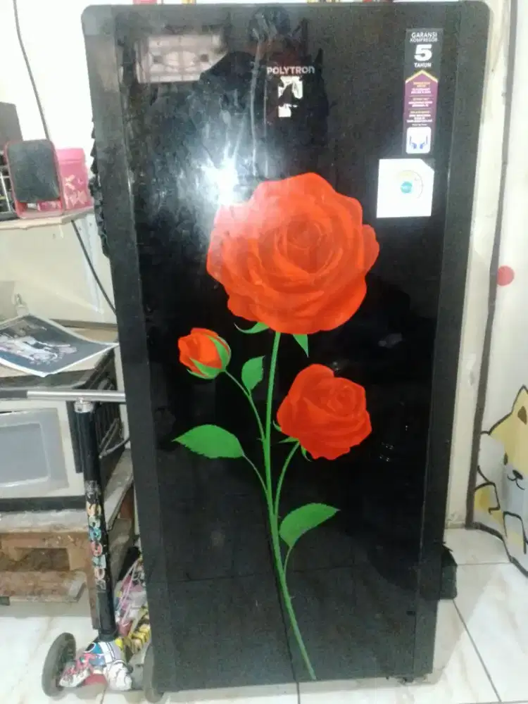 Di jual kulkas Polytron
