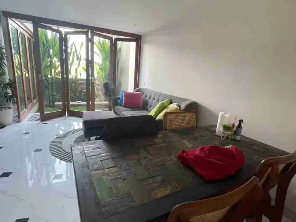 di jual rumah lantai 3 model villa sanur