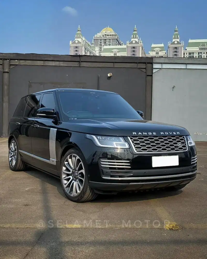 RANGE ROVER VOGUE 3.0 AUTOBIOGRAPHY LWB 2021 LOW KM