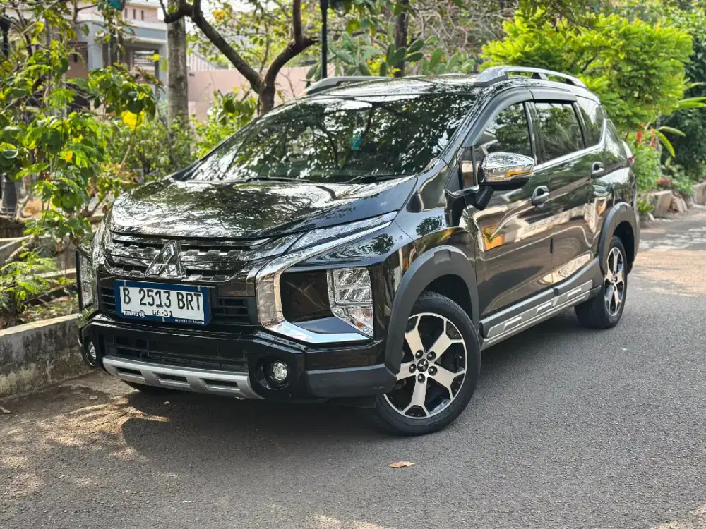 MITSUBISHI XPANDER CROSS 1.5 AT 2021 HITAM