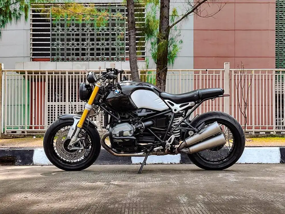BMW R Nine T (R9T) tahun 2015 Low Odo Mulus Mint Condition R9T
