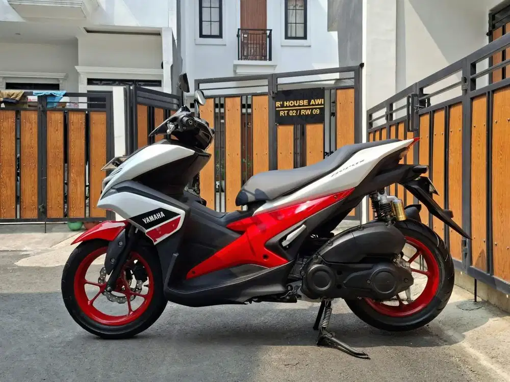 Yamaha Aerox R 155 VVA MULUSSS Pajak Hidup Surat Lengkap