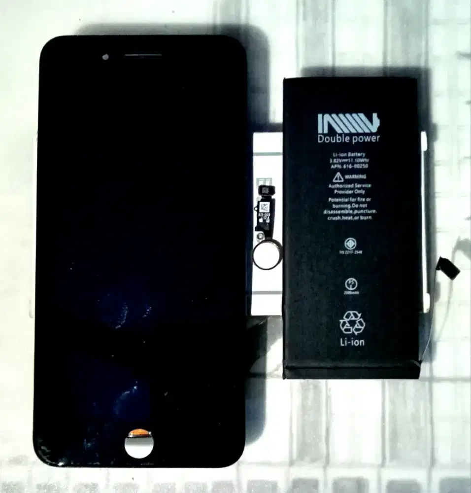 LCD TOUCHSCREEN DAN BATERAI IPHONE 7 PLUS
