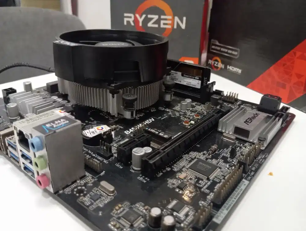 Ram 32gb ddr4 Mobo B450M Ryzen 3 2200G
