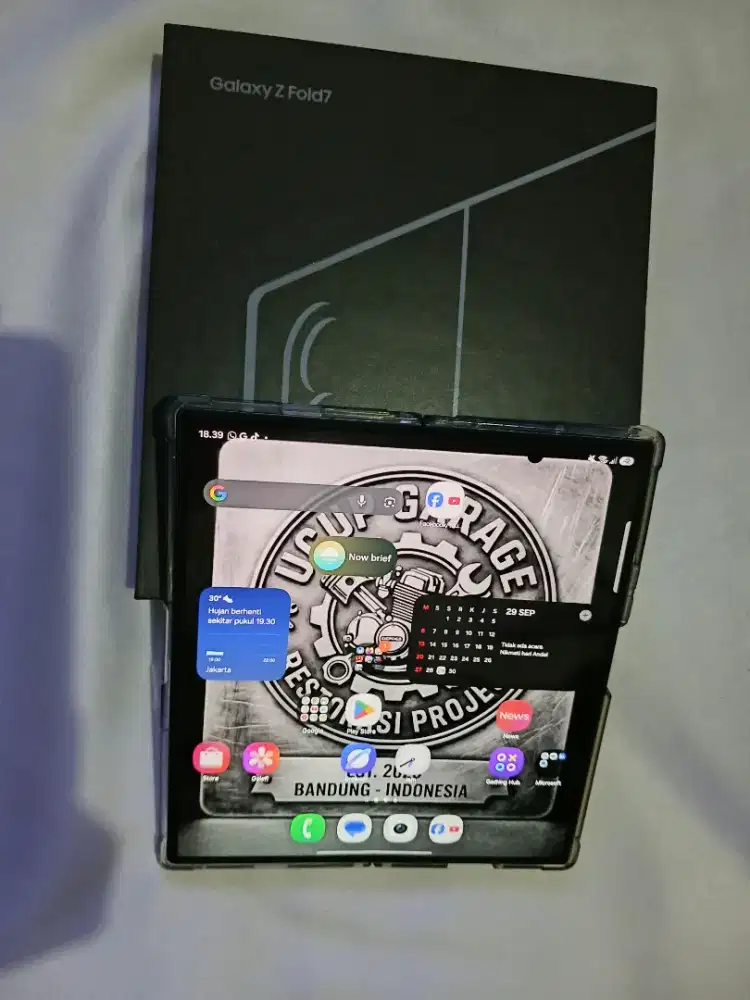 Samsung Z fold 7 (12/256) like new Garansi