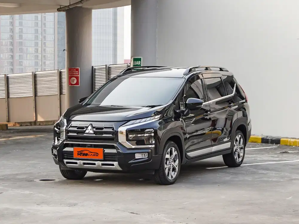 LOW KM 16.000 MITSUBISHI XPANDER CROSS PREMIUM PACKED 1.5 AT 2022/2023