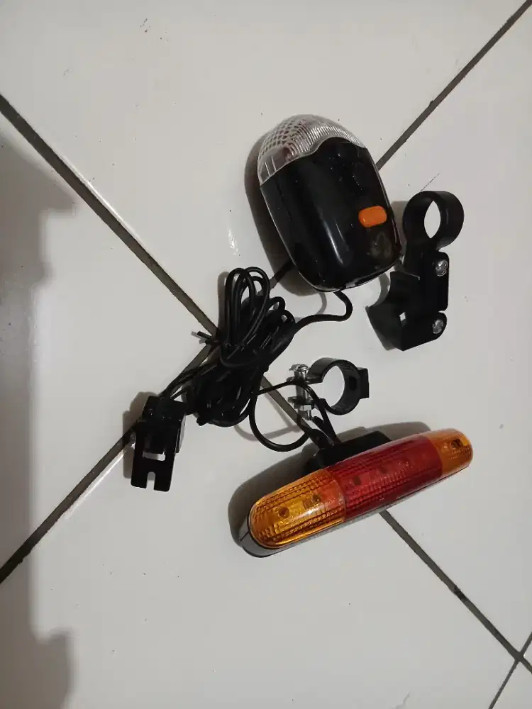 Dijual Lampu dan Bel Sepeda
