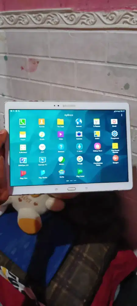 Samsung Tab S 4G LTE 3/16 Layar 10in Super Amoled jernih