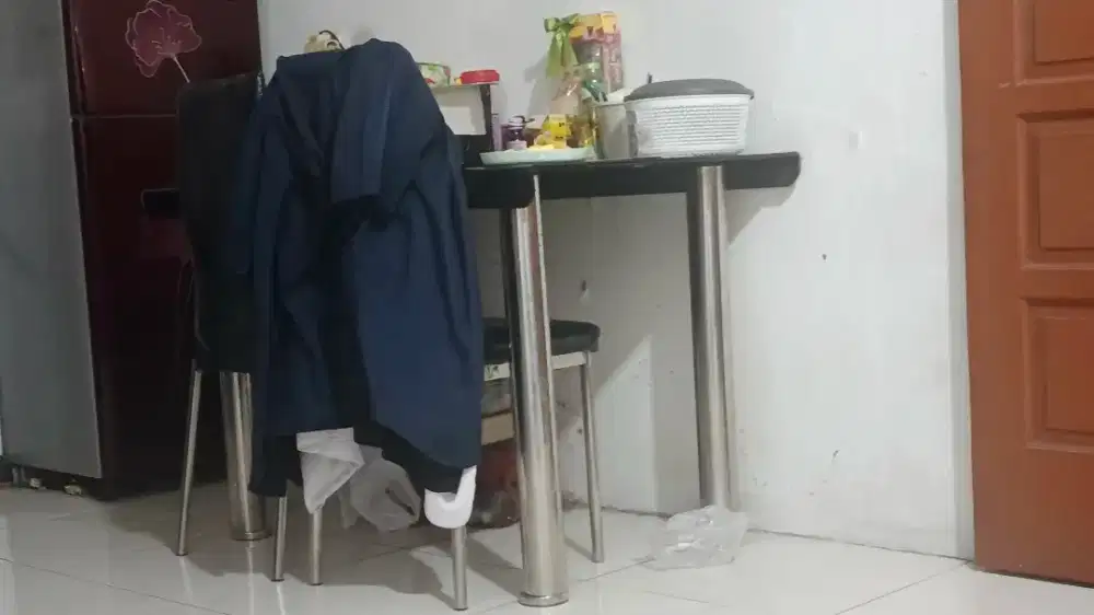 DIJUAL MEJA MAKAN