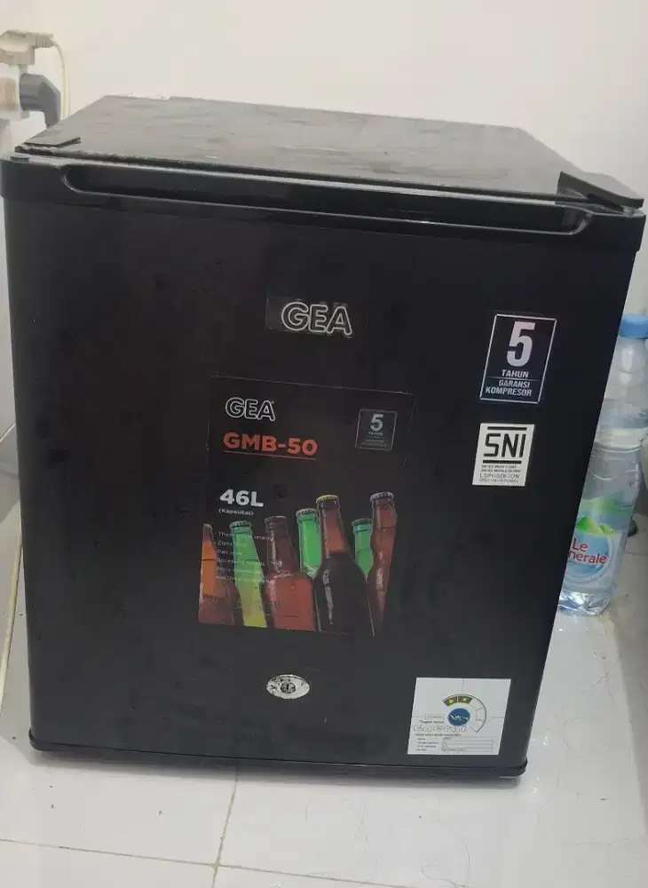 Kulkas Mini GEA GMB 50