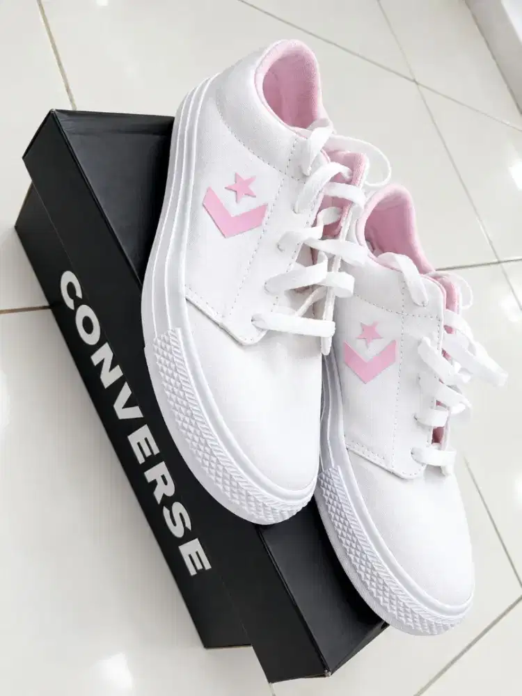 Sepatu Converse Ukuran 39