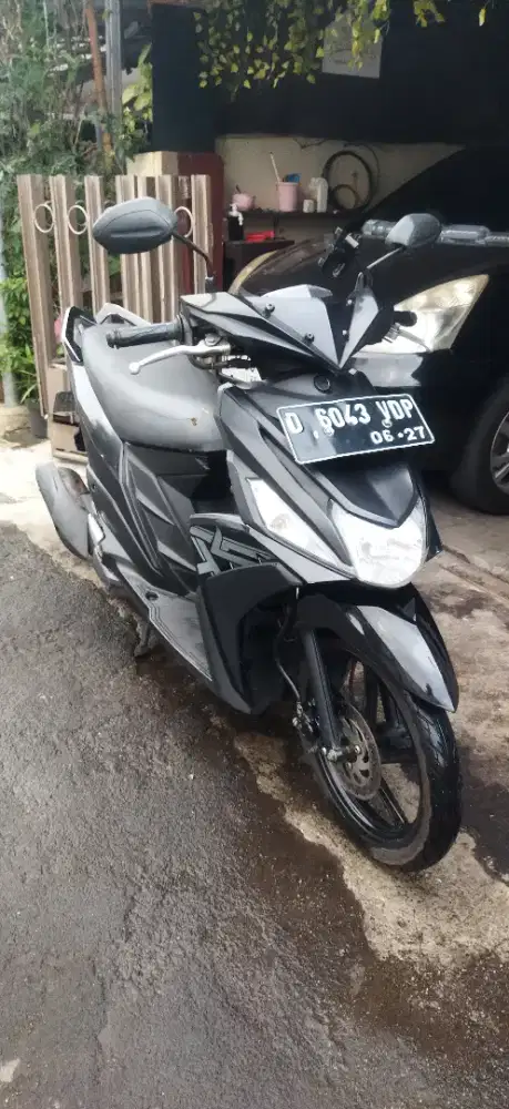 mio z. 2017 hitam