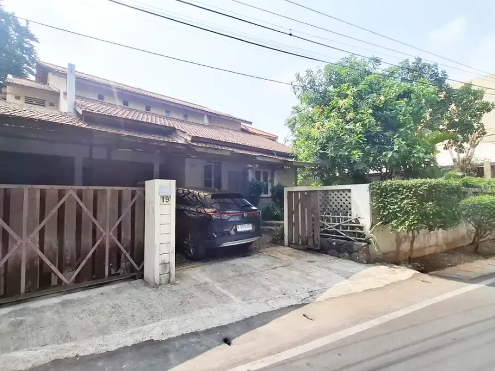 Rumah 2 Lantai di Pinggir Jalan Rengas Ciputat Timur TangSel