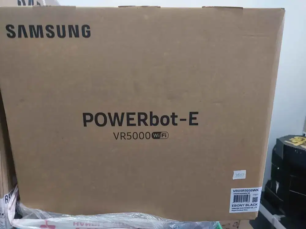 Samsung Robot vacum type VR05R5050WK