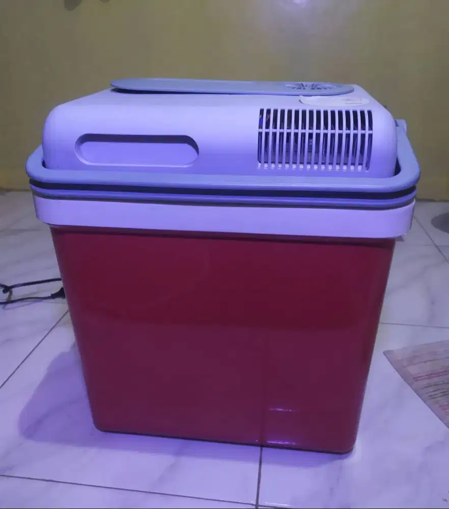 Kulkas mini / Kulkas mobil Mobicool P24 / 24 liter