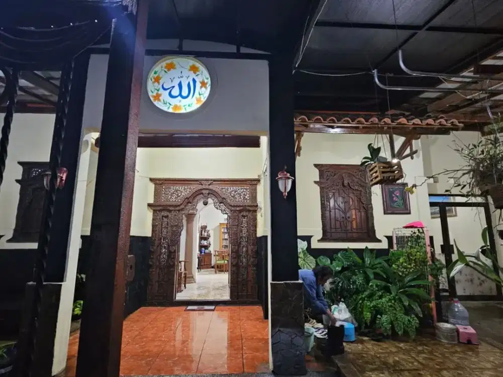 MURAH, Rumah Tinggal Estetik Strategis Tanah Luas dekat Exit Tol Sawojajar Malang