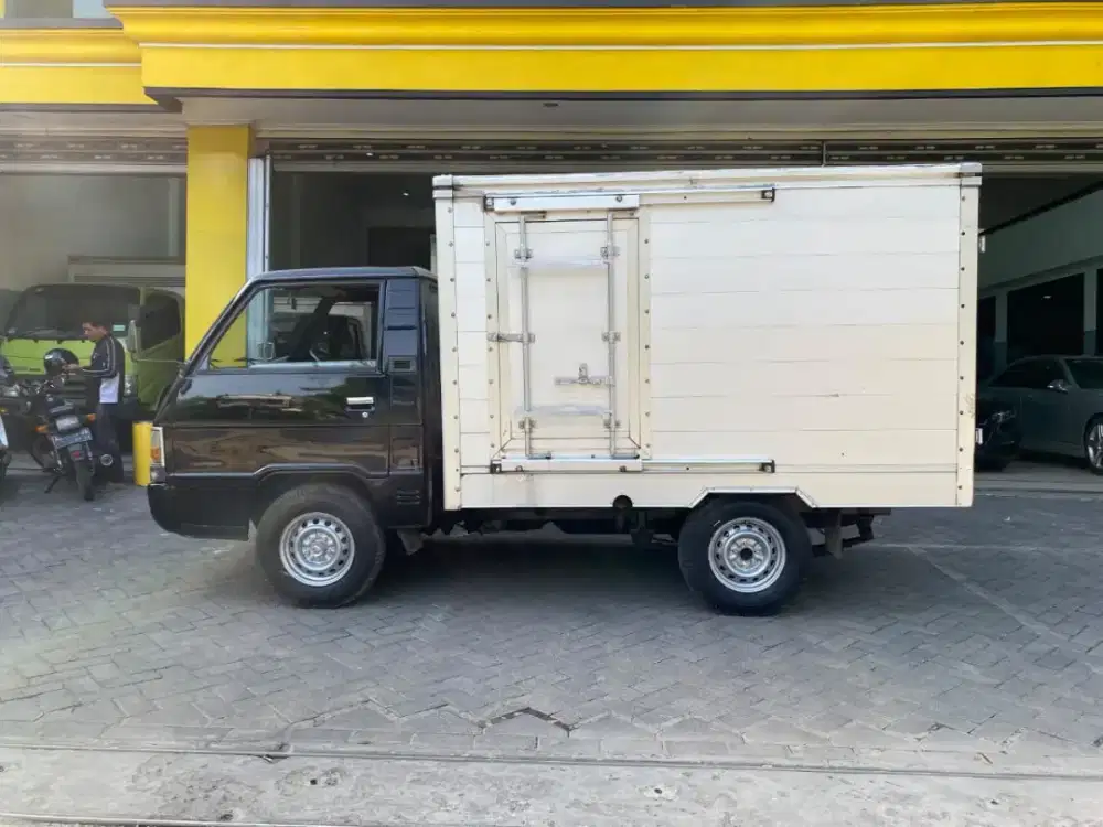 L300 Box Th2011 Antik!