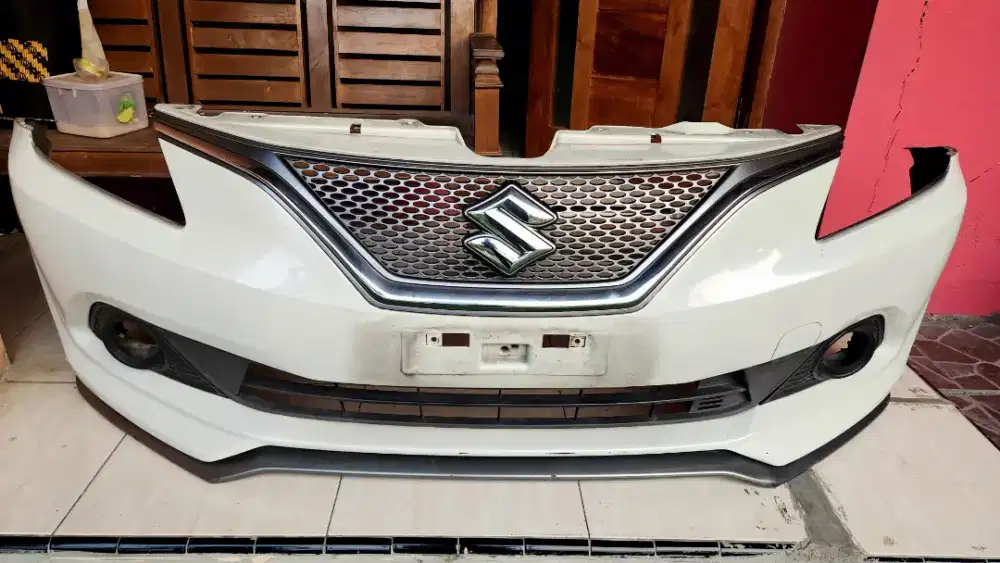 Bemper depan fullset Baleno Hatchback Gen1