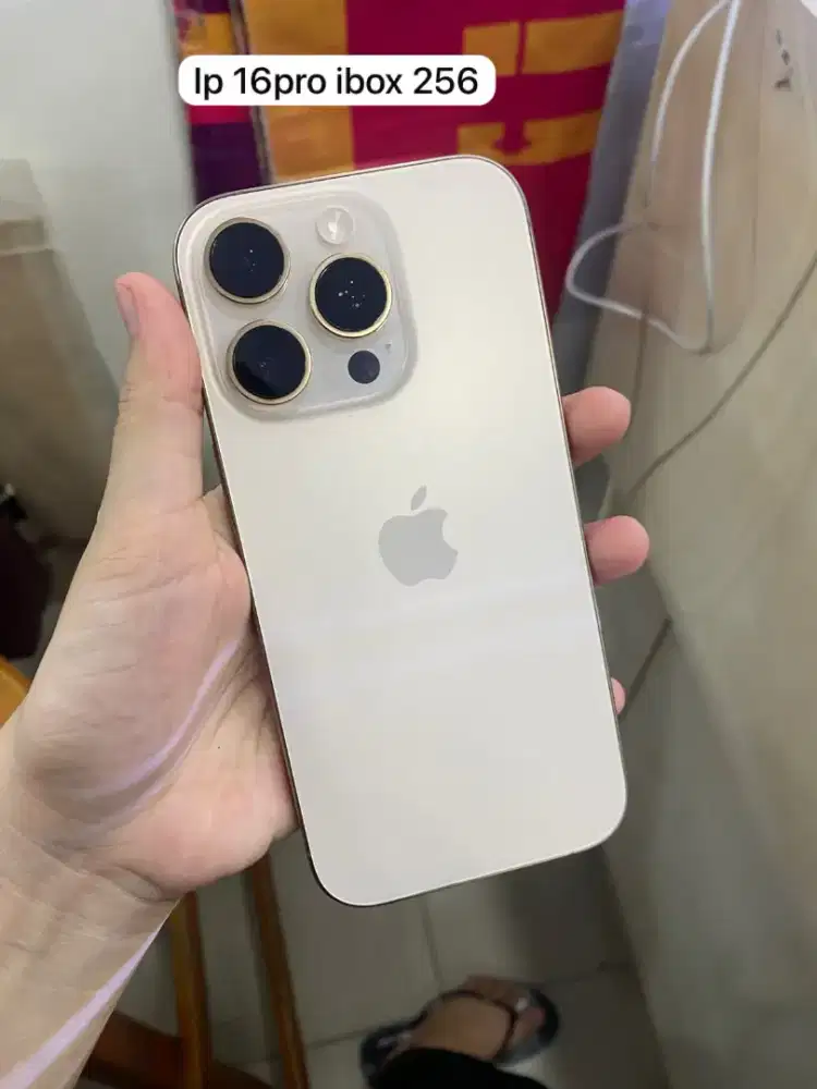 I-Phone 16 pro 256 ibox pulset mulus
