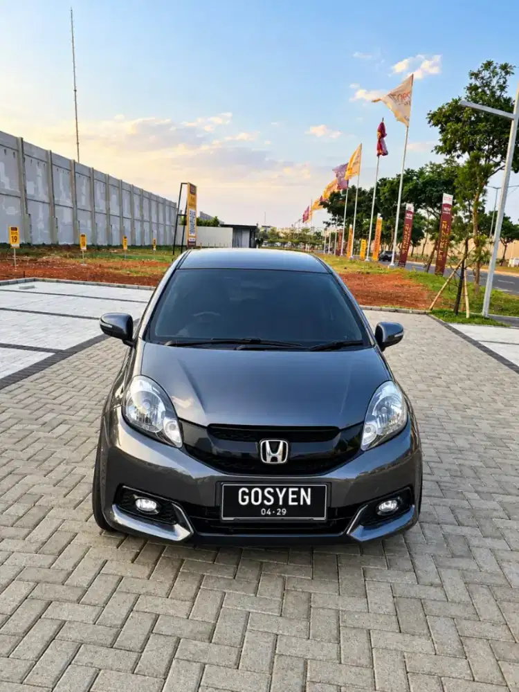 MOBILIO E 1.5 CVT 2014 GREY CAKEP