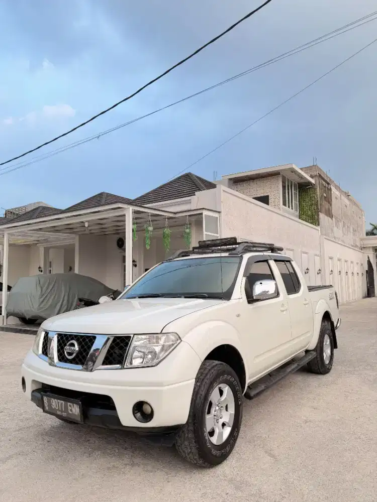 NISSAN NAVARA DIESEL MATIC 2011