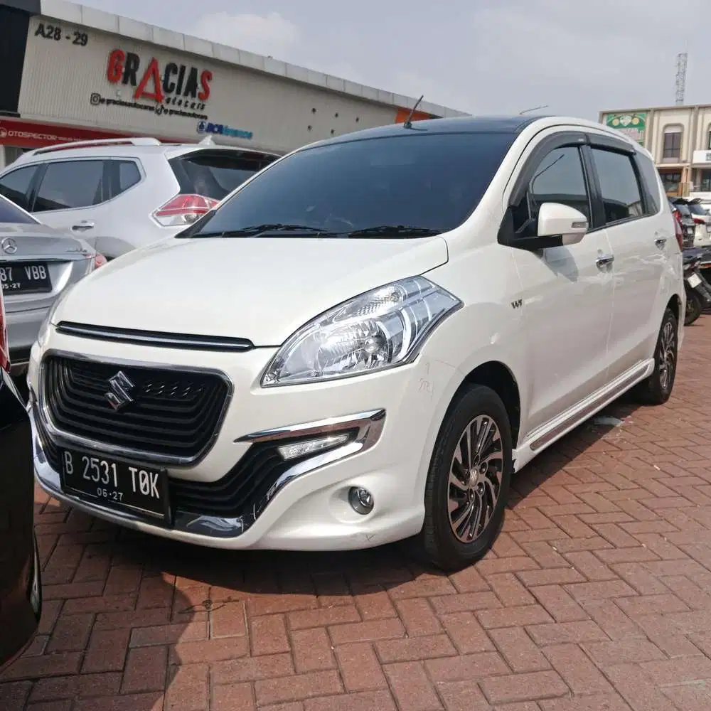 Suzuki ERTIGA 1.4 DREZA MT 2017 - PUTIH