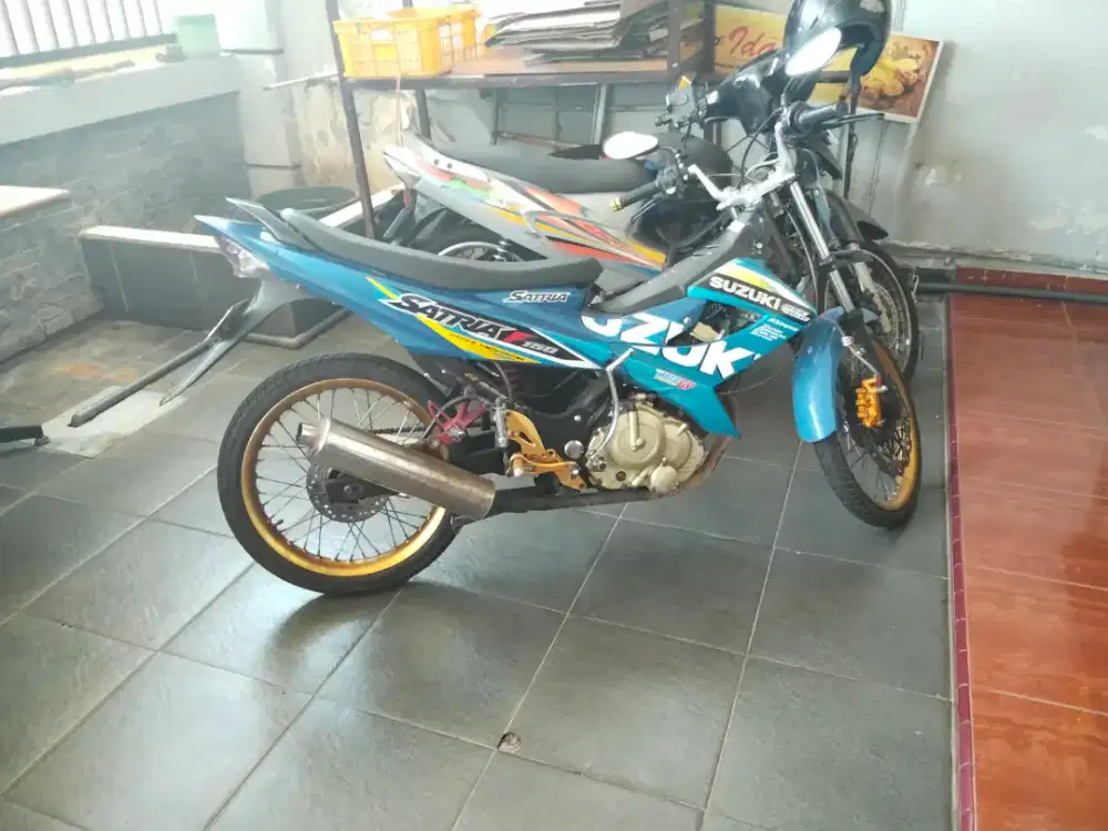 Satria 2010 lengkap
