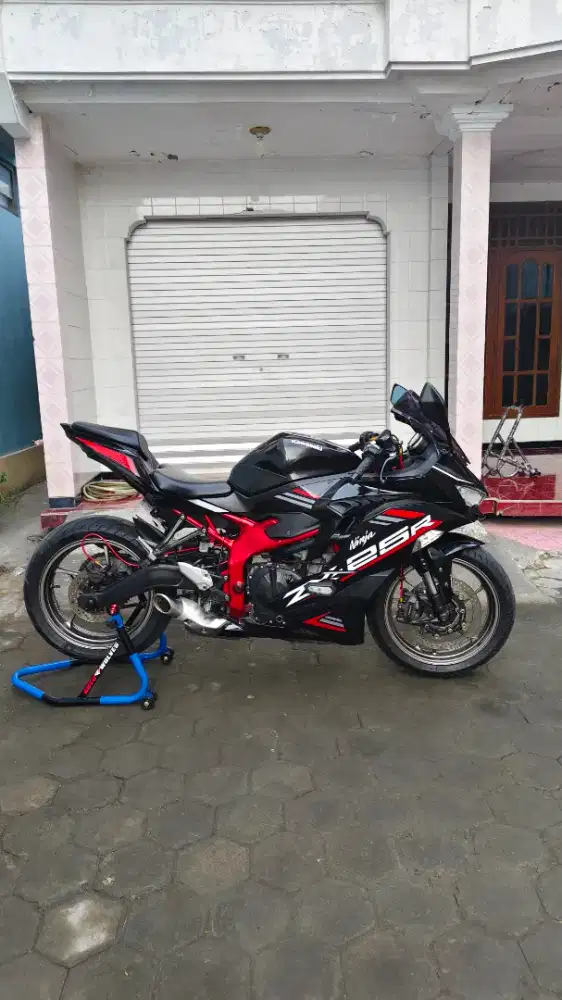 BU Kawasaki ZX25r ABS QS 2021