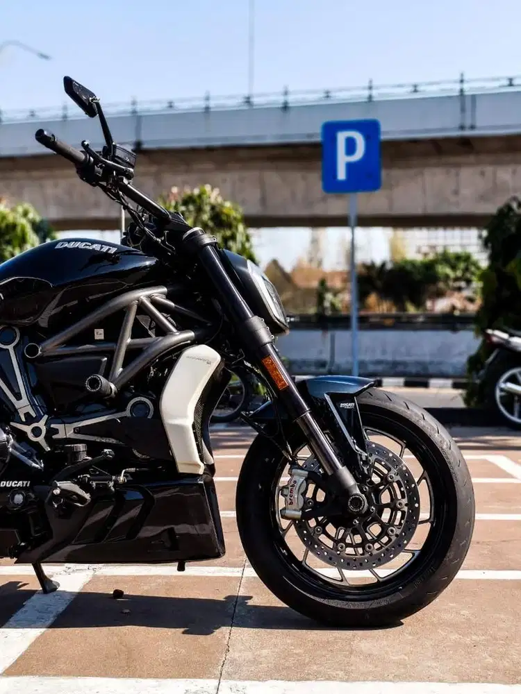 DUCATI X DIAVEL S