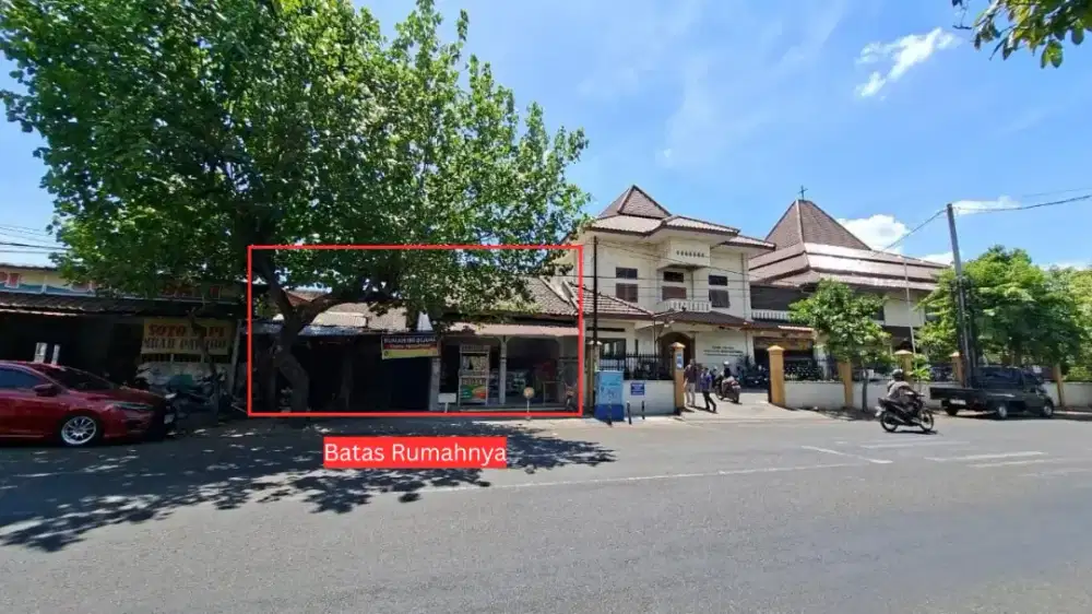 Rumah strategis jl slamet riyadi , kartasura