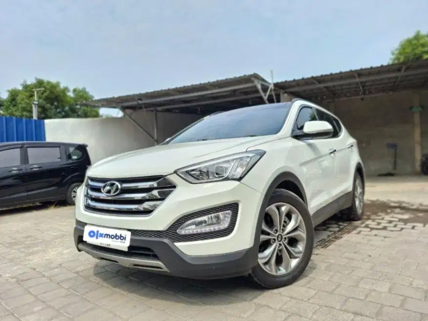 Low KM - Hyundai Santa Fe 2.2 CRDi VGT Solar-AT 2015