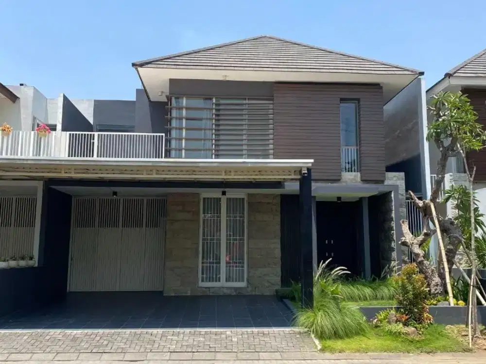 Rumah mewah Full Furnished di CitraLand The GreenLake Surabaya