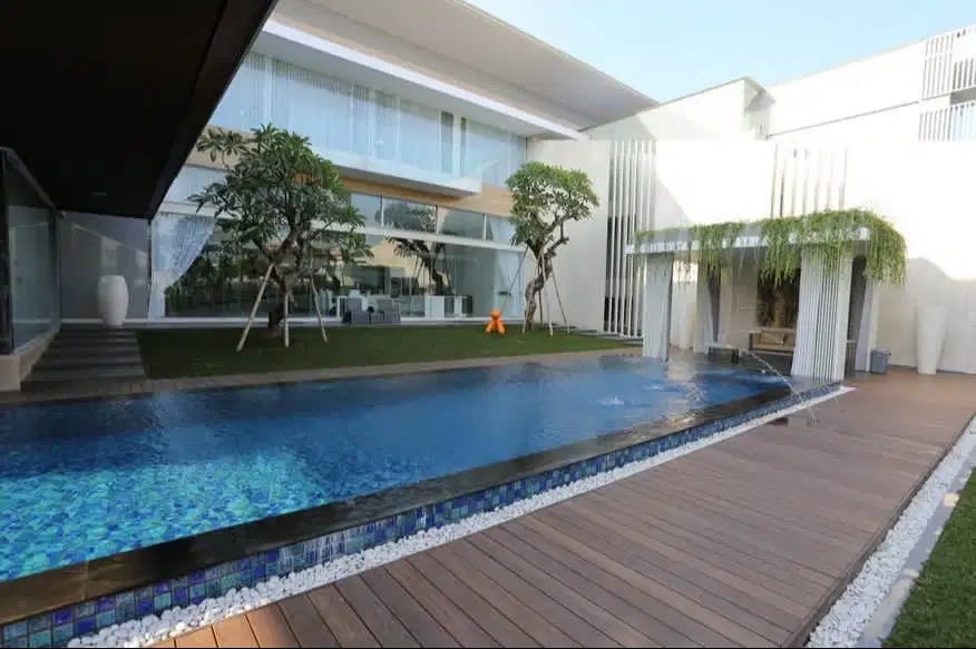 DIJUAL RUMAH SELAT GOLF CITRALAND SUPER MEWAH DAN ADA PRIVATE POOL!