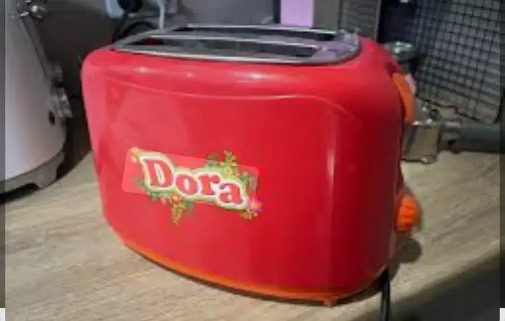 Dora toaster atau panggangan roti