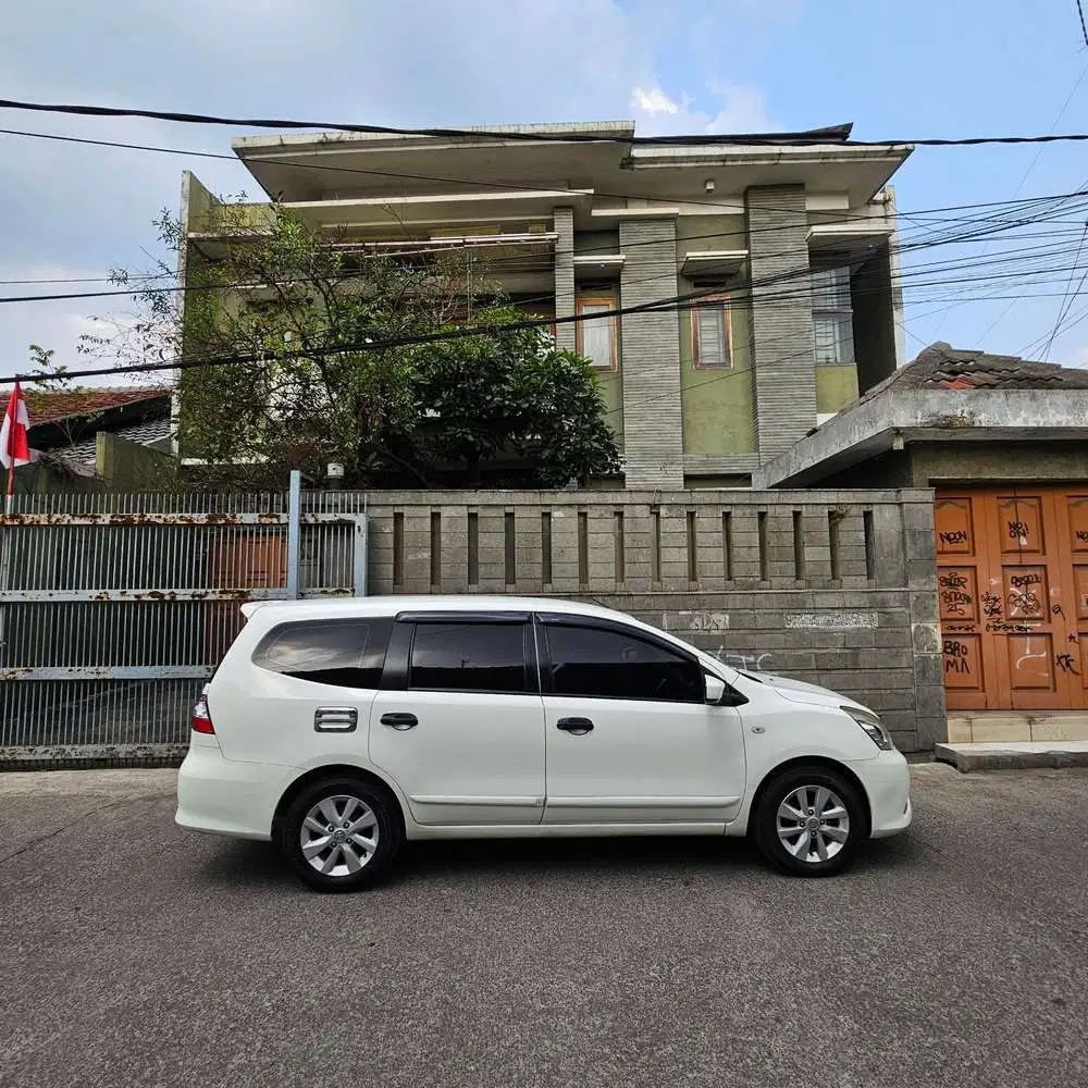 Nissan Grand livina 2014 Bensin