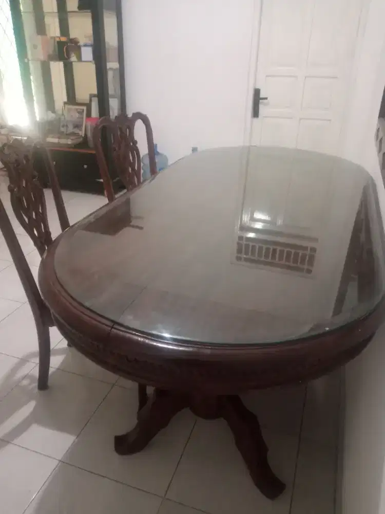 Meja Makan Jati 4 kursi..elegan