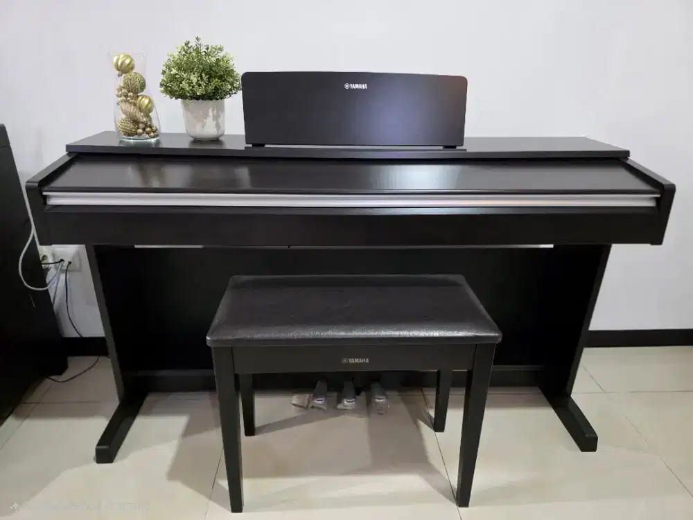 Jual Piano Yamaha Aries YDP 142 R mulus, Like New. Jarang ada