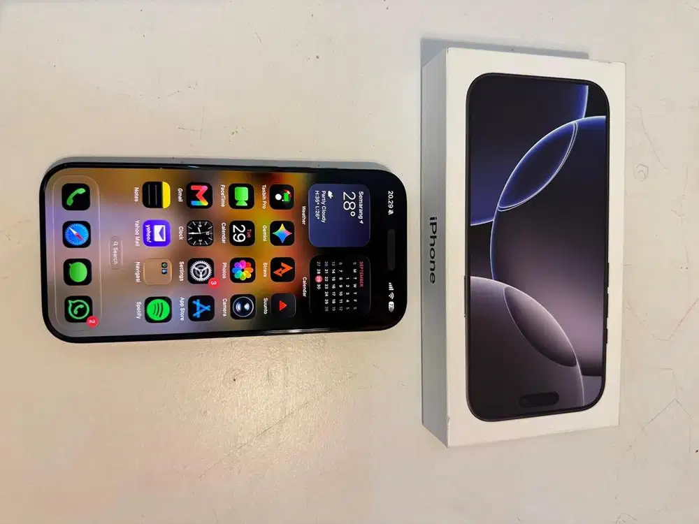 Iphone 16 pro 512 GB black ex Ibox