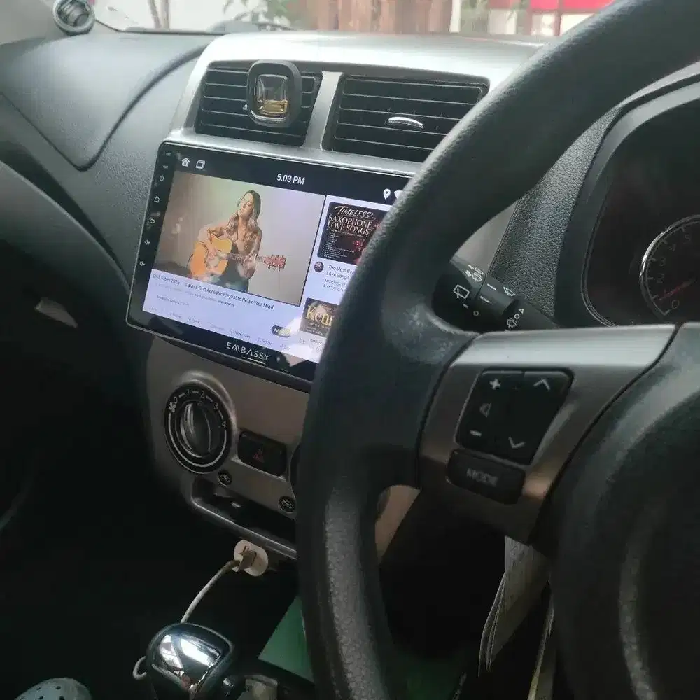 daihatsu ayla (2017)
